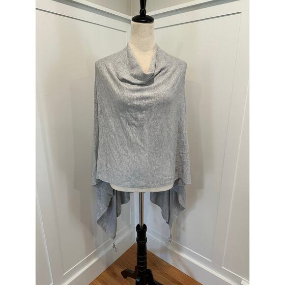 Shiraleah Travel Sweater Poncho O/S - Picture 1 of 4